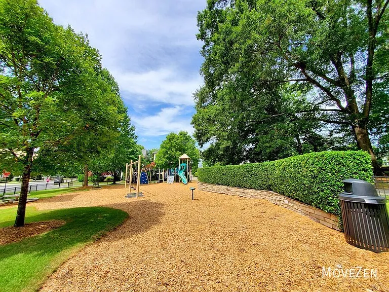 17011 Hedgerow Park Rd — Photo 53