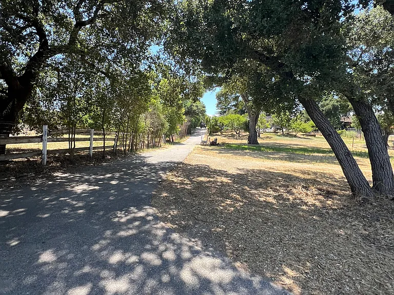 10125 Atascadero Ave #B — Photo 3