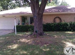 125 Old Hickory Dr, Irving, TX 75060
