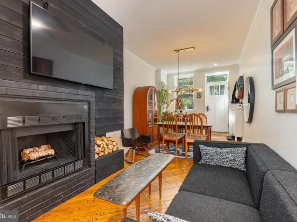 329 Fitzwater St, Philadelphia, PA 19147