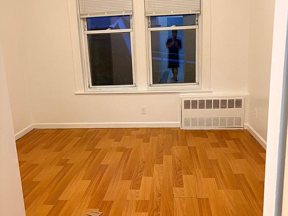 4th image of 2509 Hubbard St Floor 2