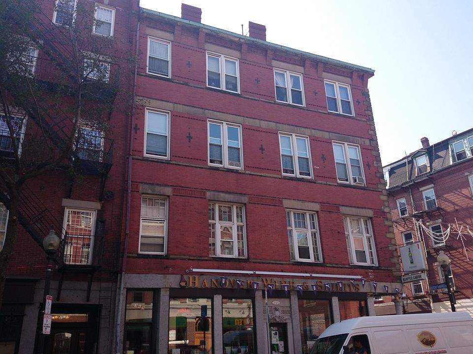 2nd image of 369 Hanover St APT 1