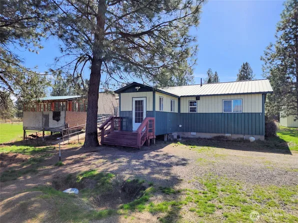 39024 Petrie Lane E, Davenport, WA 99122
