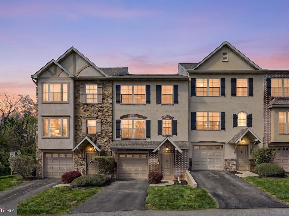 1st image of 110 Valley Dr #110