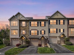 110 Valley Dr #110, Red Lion, PA 17356