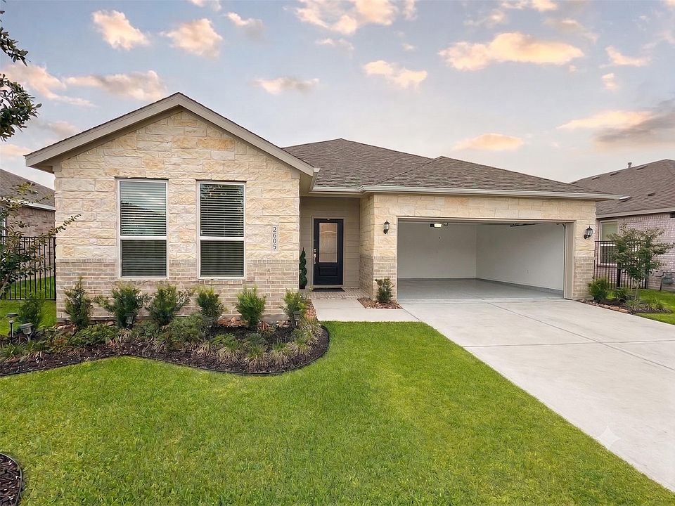 1st image of 2605 Lago Costa Dr