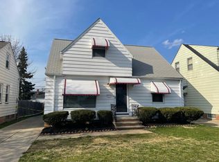 16111 Maplewood Ave, Maple Heights, OH 44137