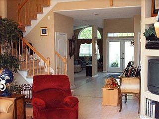 2nd image of 47 Hamlet Dr