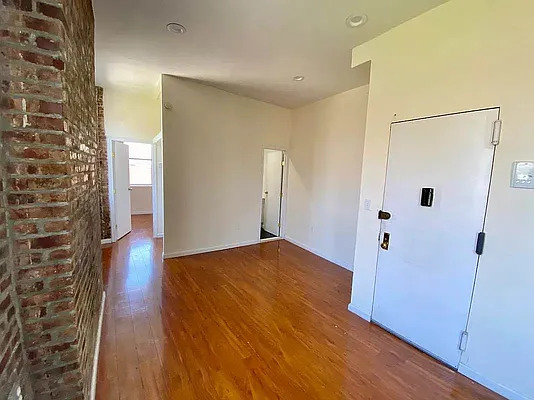 Rented by Highline Residential | media 17