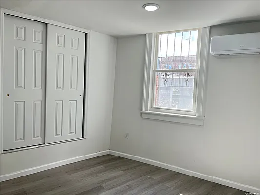 Rented by Chase Global Realty Corp | media 6