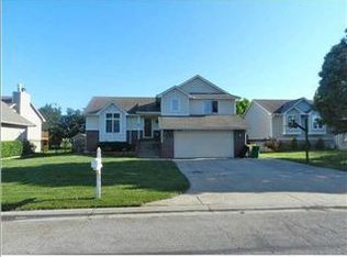 231 W Fieldstone St, Valley Center, KS 67147