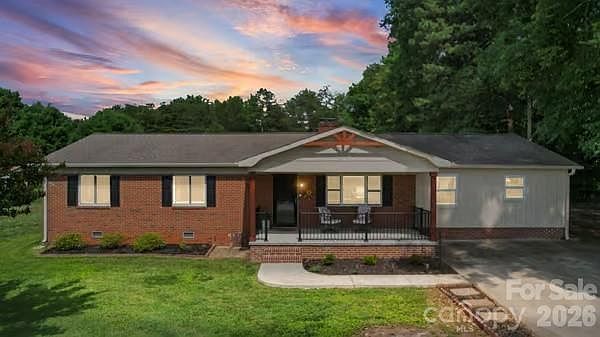 1st image of 138 Shumaker Dr