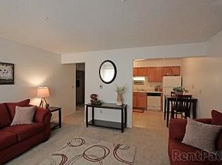 900 W Benton St #A556F1CD3, Iowa City, IA 52246