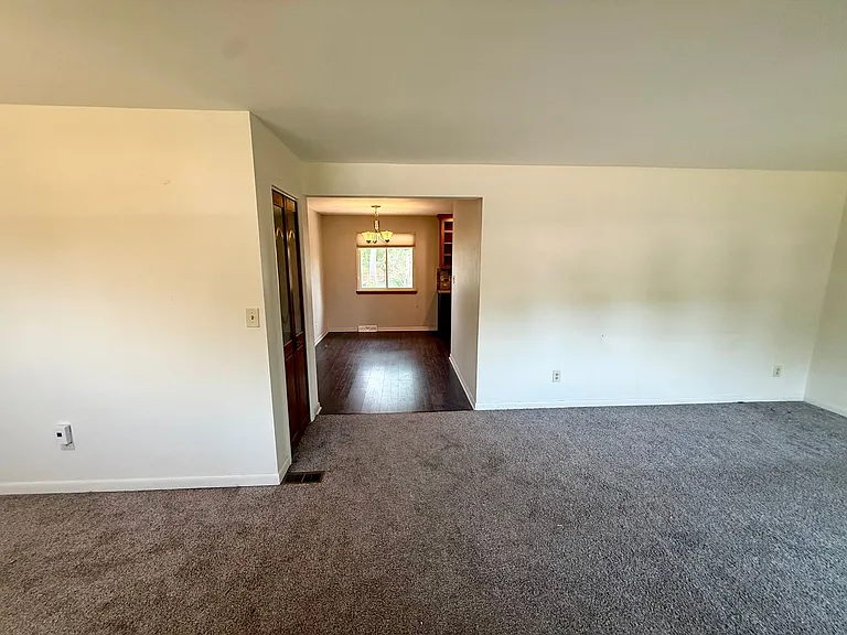 3126 W 5th St — Photo 3