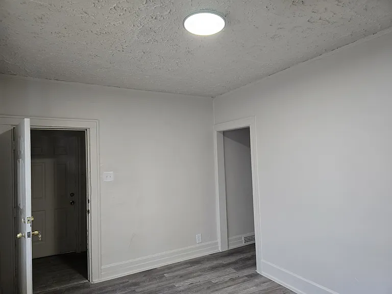 3511 Concord St — Photo 3
