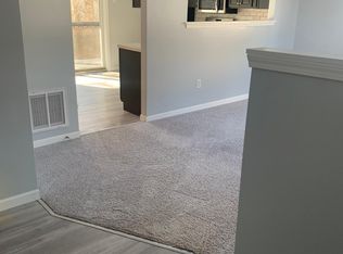 28 S Kenworthy St, Valparaiso, IN 46385