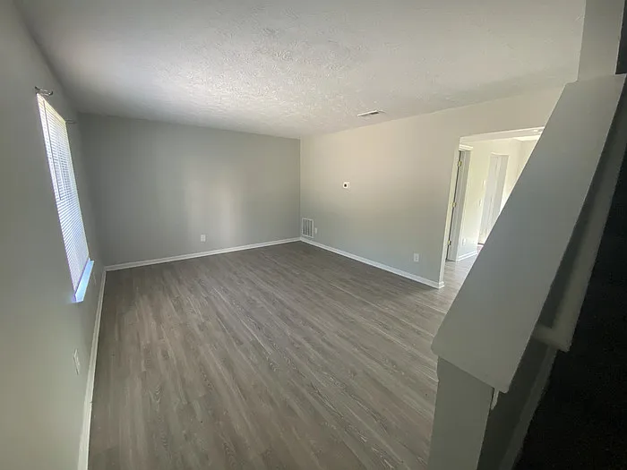 2606 Crisnic Ct — Photo 2