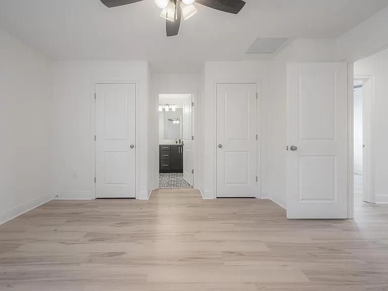 2703 W Fig St #1 — Photo 22