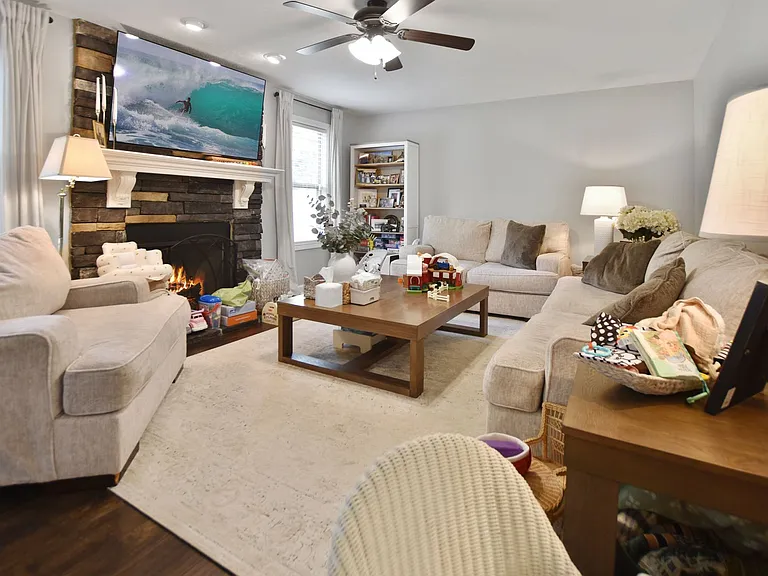 1517 Ellie Piper Cir — Photo 5