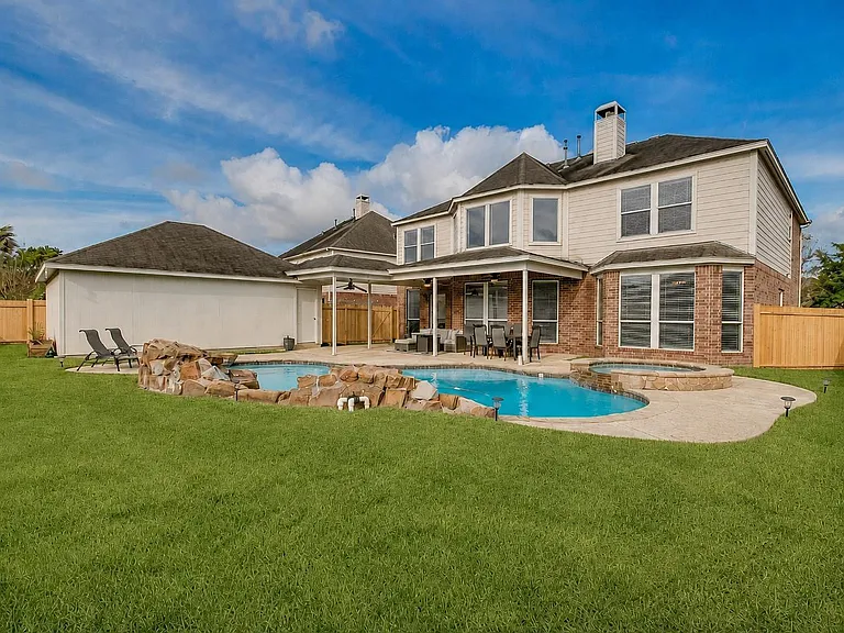 4618 Ambrosia Springs Ln — Photo 24