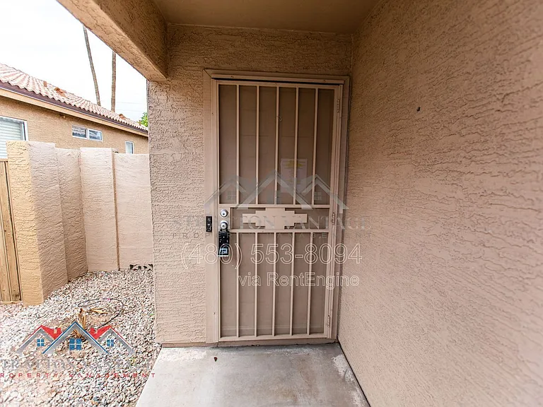 721 S Williams Pl — Photo 4
