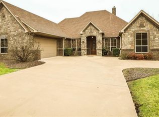 9203 Ravenswood Rd, Granbury, TX 76049