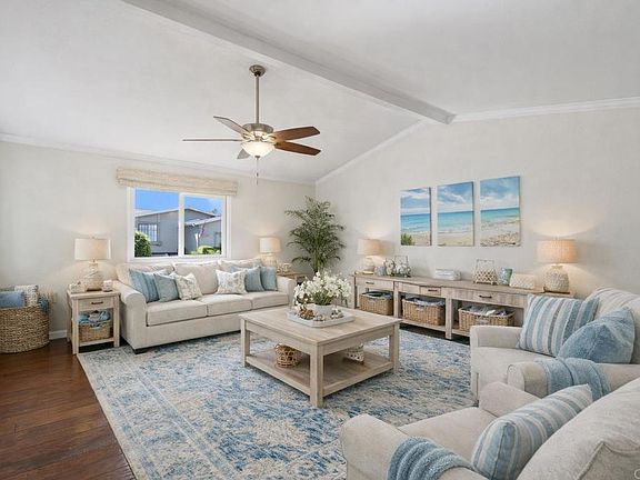 4th image of 647 Via Costa Rica