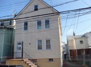 7 3rd St, New Rochelle, NY 10801