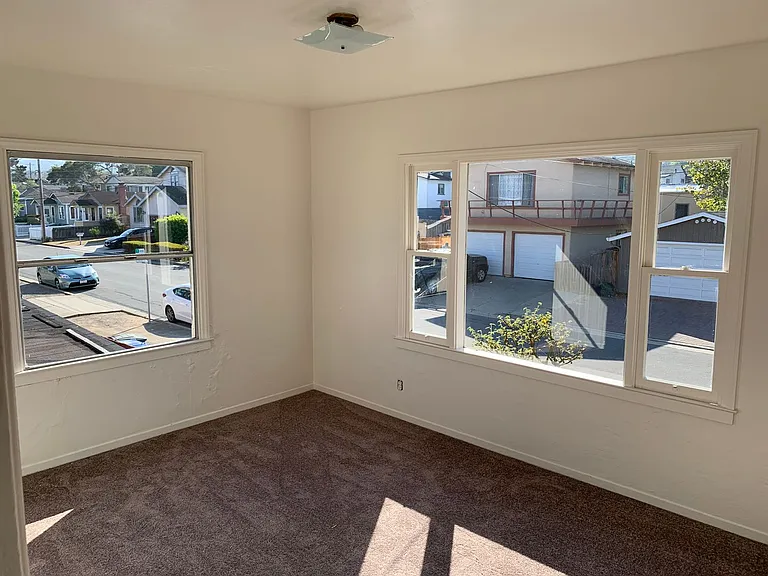 221 Anita St — Photo 6