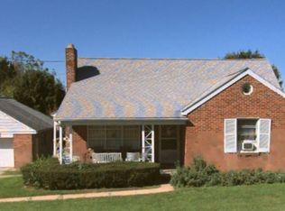 341 Woodland View Dr, York, PA 17406