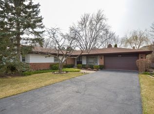 2160 Clover Rd, Northbrook, IL 60062