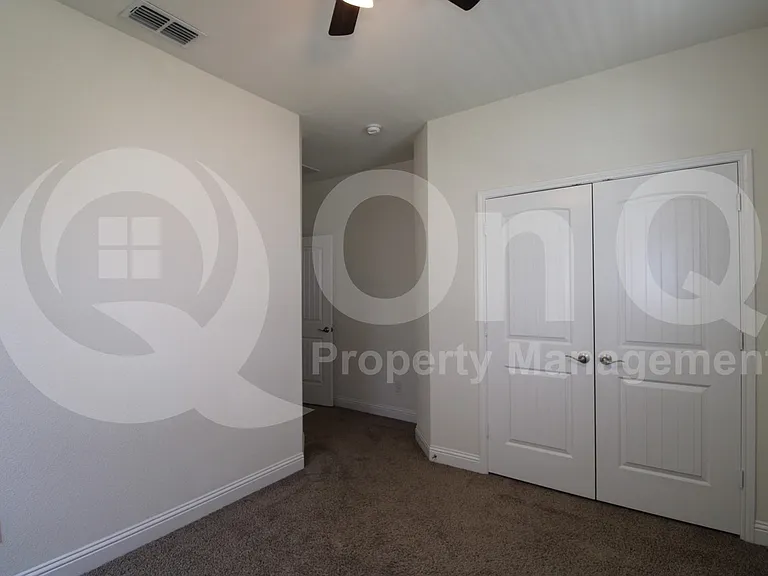 4112 Wood River Trl — Photo 10
