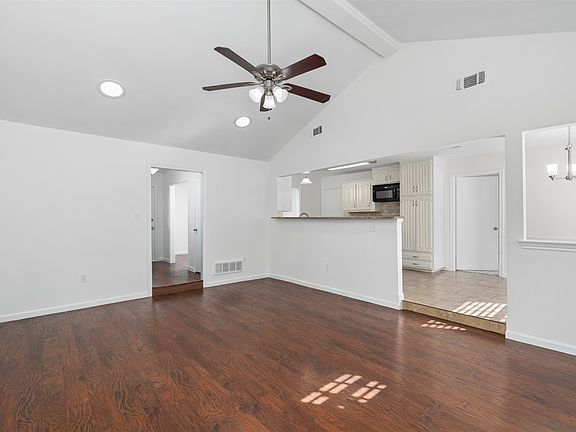 5th image of 4910 Spring Creek Rd