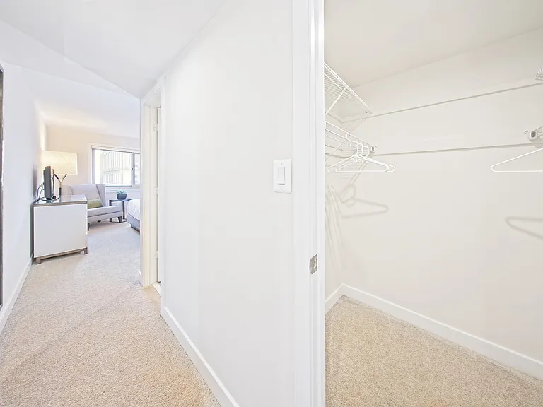 Furnished Unit (30-Day Stay Available)