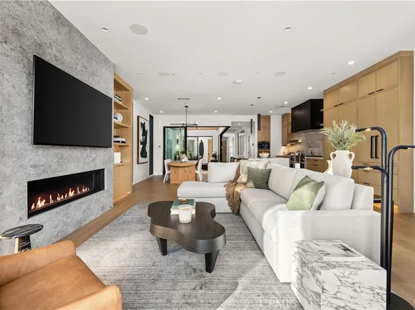 412 Heliotrope Ave, Corona Del Mar, CA 92625