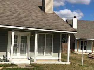 15871 N King Bradford Dr, Baton Rouge, LA 70816