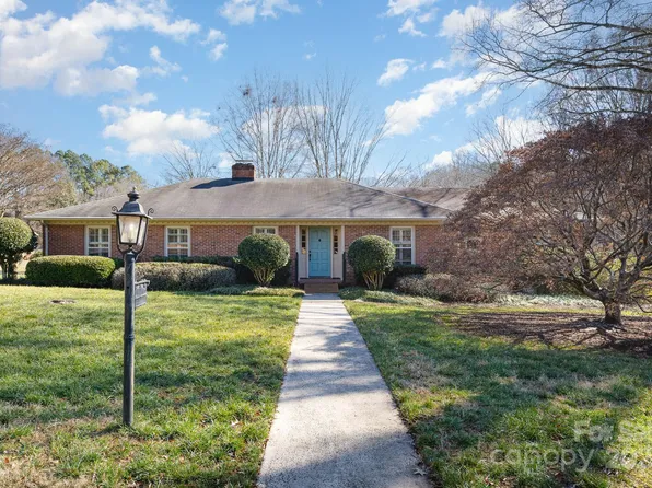 422 Roselawn Pl, Charlotte, NC 28211