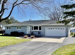 3926 N Leith Rd, Janesville, WI 53548