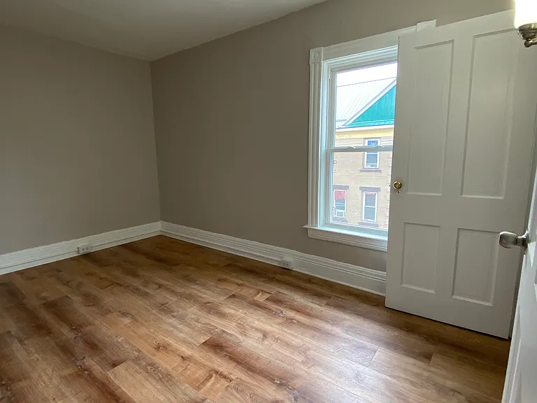9 Lewis Pl — Photo 9