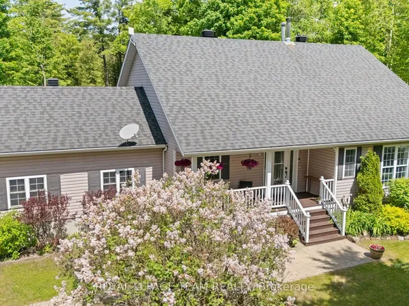 5040 Stonecrest Rd, Ottawa, ON K0A 3M0