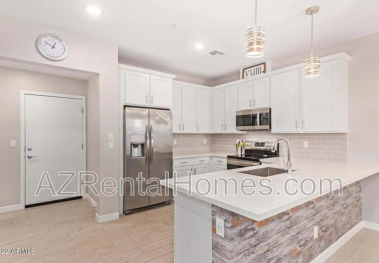 155 N Lakeview Blvd #136 — Photo 8