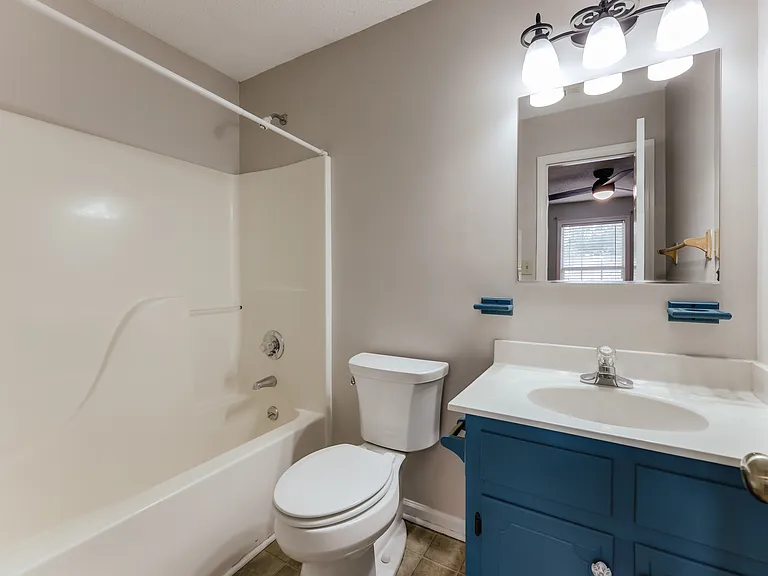 180 Oak Dr — Photo 22