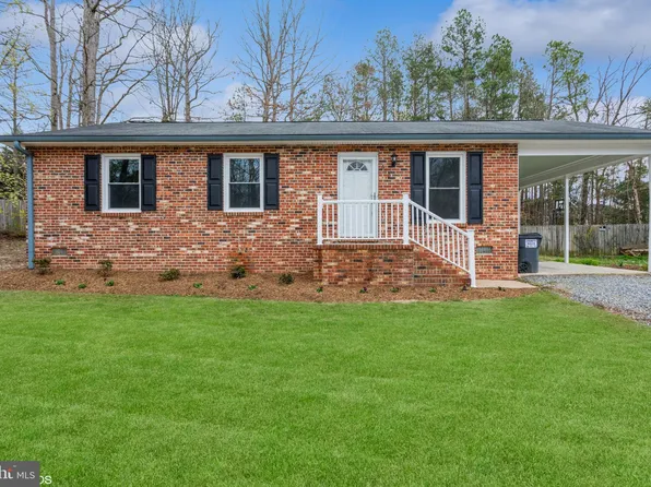 602 Pleasants Dr, Fredericksburg, VA 22407