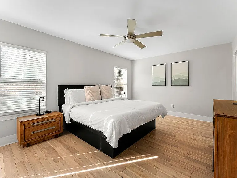 209 Clay St SE — Photo 4