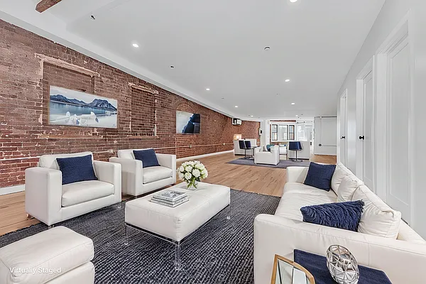 Rented by REAL New York | media 6