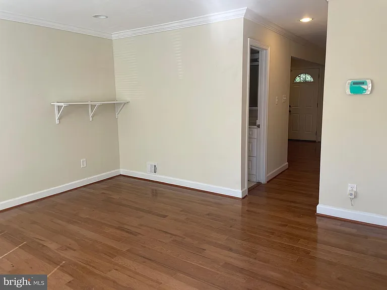 5102 Glassmanor Dr — Photo 9