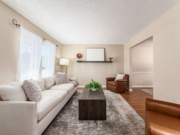 4th image of 3884 Antrim Rd