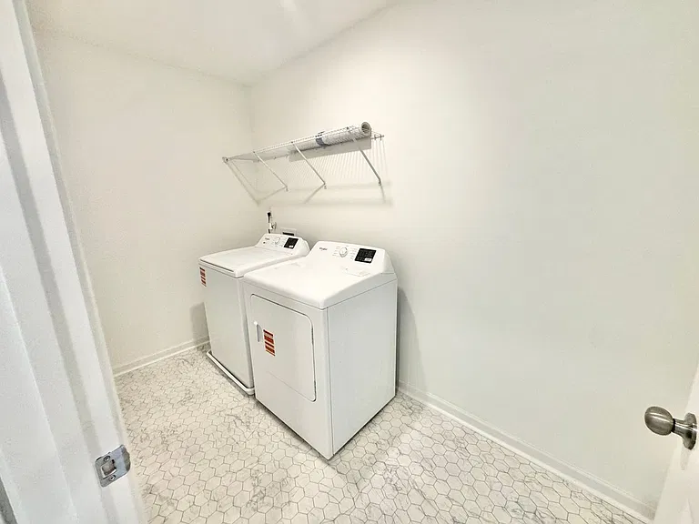 1400 Stork Dr — Photo 12