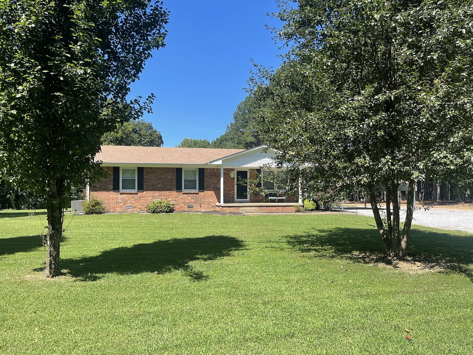 1075 W Point Rd, Lawrenceburg, TN 38464 Zillow