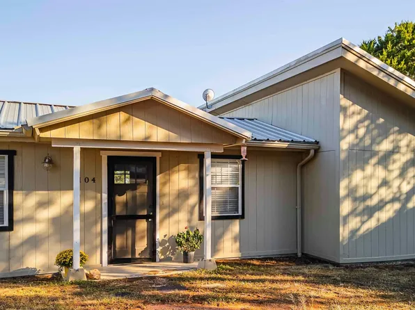 104 Oak Ln, Marble Falls, TX 78657